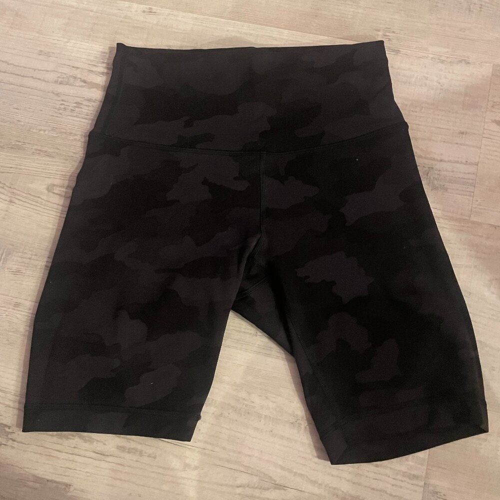 Camo Lululemon Align High-Rise Short 8"